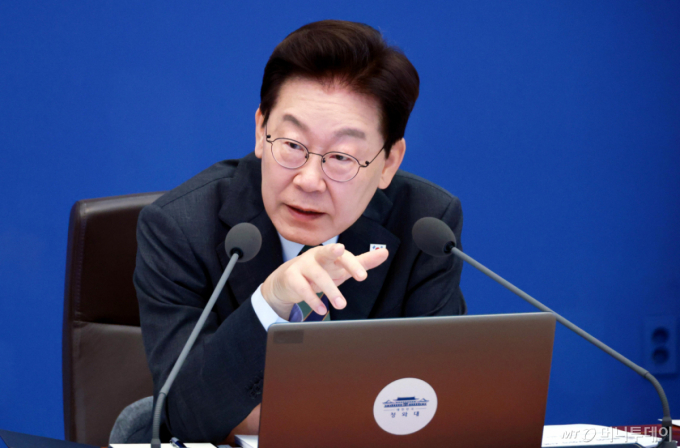 [속보]李대통령, 경찰의날 맞아 "커진 권한 걸맞은 민주적 통제 확립해야"