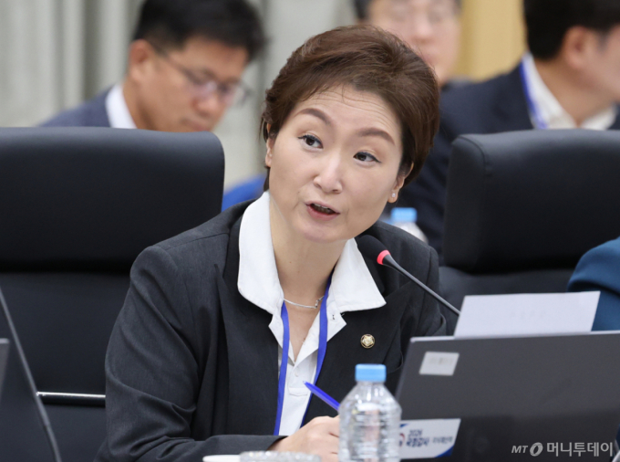 이언주 "2030세대 수긍할 대북정책 고민해야…냉혹한 현실 직시하자"