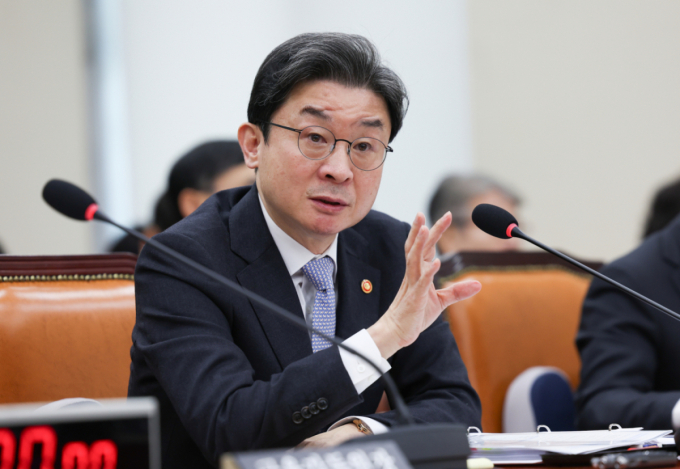 이억원 "15억 주담대 금지? 허위사실"...이찬진 "DSR 관대한 나라"