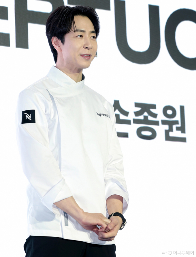 인기 셰프 손종원, 신세계 임원 됐다