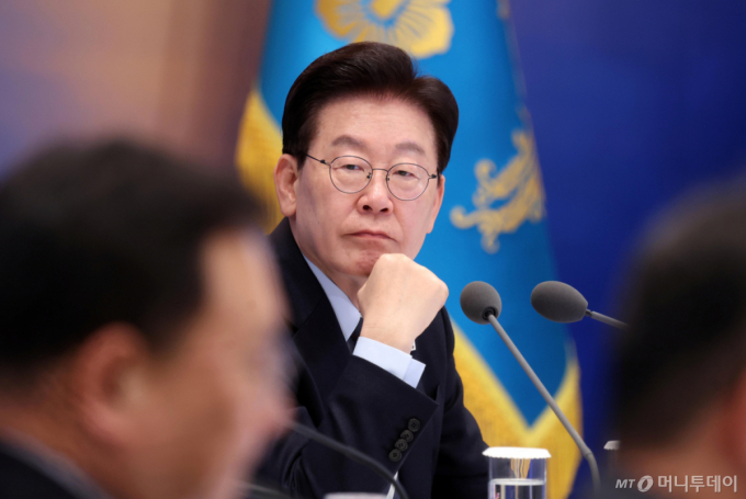 '檢 아는 의원들' 법무부 장관 물망…李대통령 셈법은