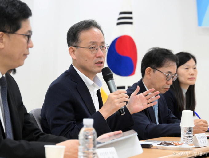 이형일, 현안간담회 개회…'국내생산세액공제·3대 사회정책' 논의