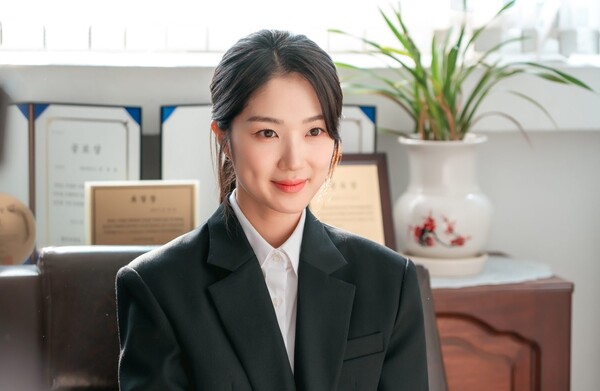 '굿파트너2' 김혜윤, 첫 전문직 연기…"초롱초롱한 눈이 매력"