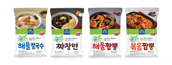 "건면의 쫄깃함과 생면의 부드러운 식감을 동시에"...면사랑, 반생면 4종 출시