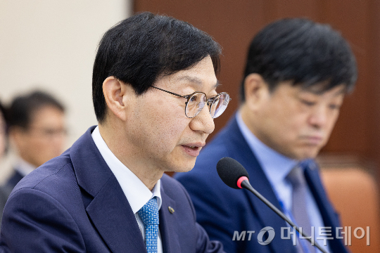 김성주, 국감 뒤 SNS로 리밸런싱 유예 옹호…회의록은 비공개 그대로