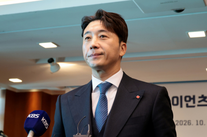 이택근 단장 의미심장 고백 "제가 은퇴식을 못했습니다" 롯데가 흔쾌히 허락해준 속사정