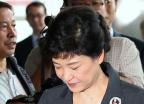 기재위 국감 참석한 박근혜 후보