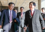 심재철 의원, '정부 비공개 자료 유출 혐의'로 검찰 출석