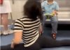 [영상]中지하철 꼬마 앞 흔들흔들 '선넘는 춤' 발칵…"처벌 가능성"