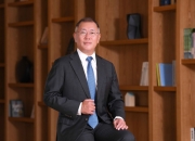 '파괴적 혁신가' 정의선 회장의 2년…'현대차의 환골탈태'