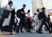 "어제부터 우울" 연휴 후유증 앓는 직장인들…다음 '황금연휴'는 언제?