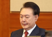 윤 대통령 측, "尹 비상계엄 당시 술 냄새 났다" 주장 김종대 전 의원 고발