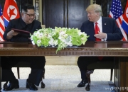 美트럼프 심기 안 건드리던 北김정은…탄도미사일 기습 발사, 왜?