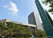코스피 급락에 매도 사이드카 발동···작년 블랙먼데이 이후 8개월만