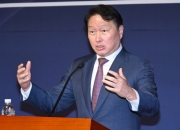 최태원 "한국 경제 성장 멈춰…EU처럼 한·일 경제 협력 필요"