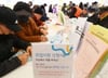 "돈 못 벌 텐데 연금도 0원" 소득공백 공포…빈곤한 노인, 해결책은