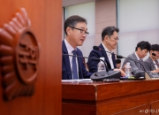 "경영 고립" vs "韓 주주 똑똑"...전문가도 여야도 '상법 보완' 이견