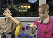 "경주역 안가요?" 시각장애 외국인 당황하자…막차 버스기사가 한 일[오따뉴]