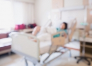 마취 환자에 이런 짓을…"바지 벗기고 만져" 병원 직원 실체에 '경악'