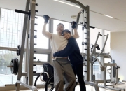 '하반신 마비' 박위, 11년만에 두 발로 섰다…"작은 꿈 이뤄"