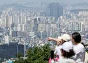 "규제 여기서 피한다"...감정가 34억 압구정 아파트, 52억에 낙찰