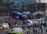 "브레이크 고장" 기사 말 사실?…'인도 돌진 버스' 블랙박스 봤더니