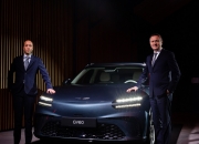 [단독]정의선의 제네시스 프랑스·이탈리아로…유럽 공략 가속