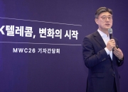 정재헌 SKT "AI 밀리면 사멸"… '1인 1AI' 위해 조단위 투자