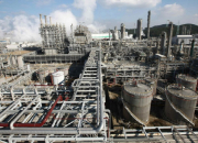 [단독]석화 재편 1호 롯데케미칼, 임직원에 '기본급 5배' 위로금