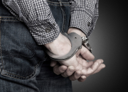 남편 장례식 후 친해진 친척 '반전'...수면제 김밥 먹이고 집 뒤졌다