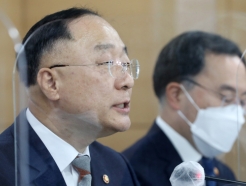 [문답] 홍남기 "내년 초 추경 계획없어…민생경제 회복 총력 지원"