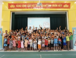 <strong>오스템임플란트</strong>, 베트남 어린이들에 구강건강 관리 교육 나서