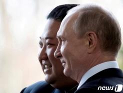 北으로 北으로...러시아 들어간 김정은, 푸틴과 '폭주열차' 시동