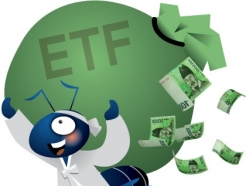 AI 호황·수출 반등...반도체 ETF 돈 몰린다
