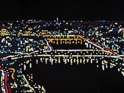 나이키·디즈니·지샥이 선택한 그 작가의 점·선이 만든 도시 야경