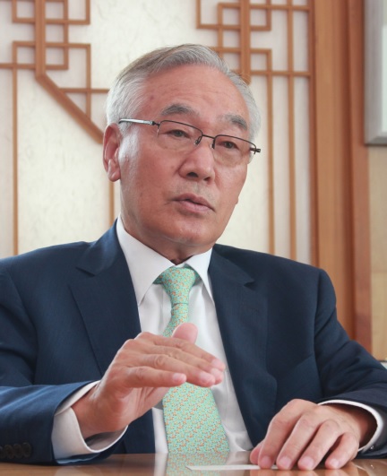 반도체장비 맏형, 이젠 태양광 부활의 旗手 - 뉴스 썸네일 이미지