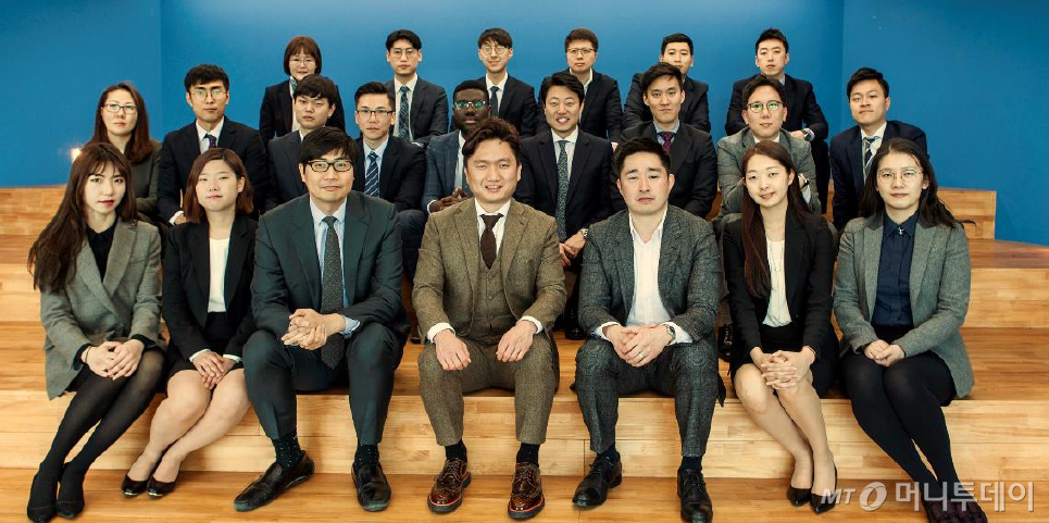 "스타트업에 중견기업 네트워크 날개 달아드려요" - 뉴스 썸네일 이미지