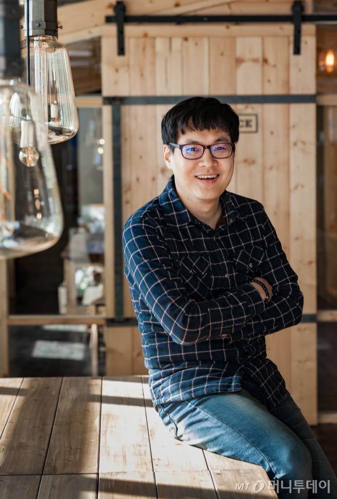 "오래 일하고 대우받는 시대 지났다" - 뉴스 썸네일 이미지