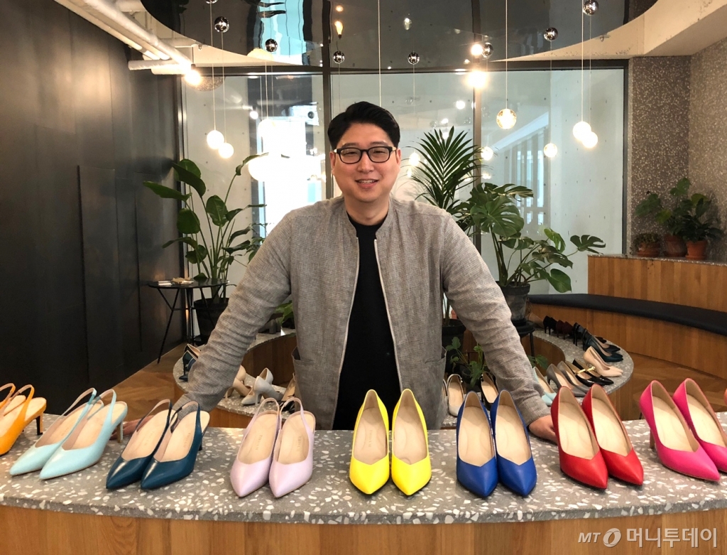 '하이힐=아프다' 인식 바꾼 '쿠셔닝 깔창' - 뉴스 썸네일 이미지