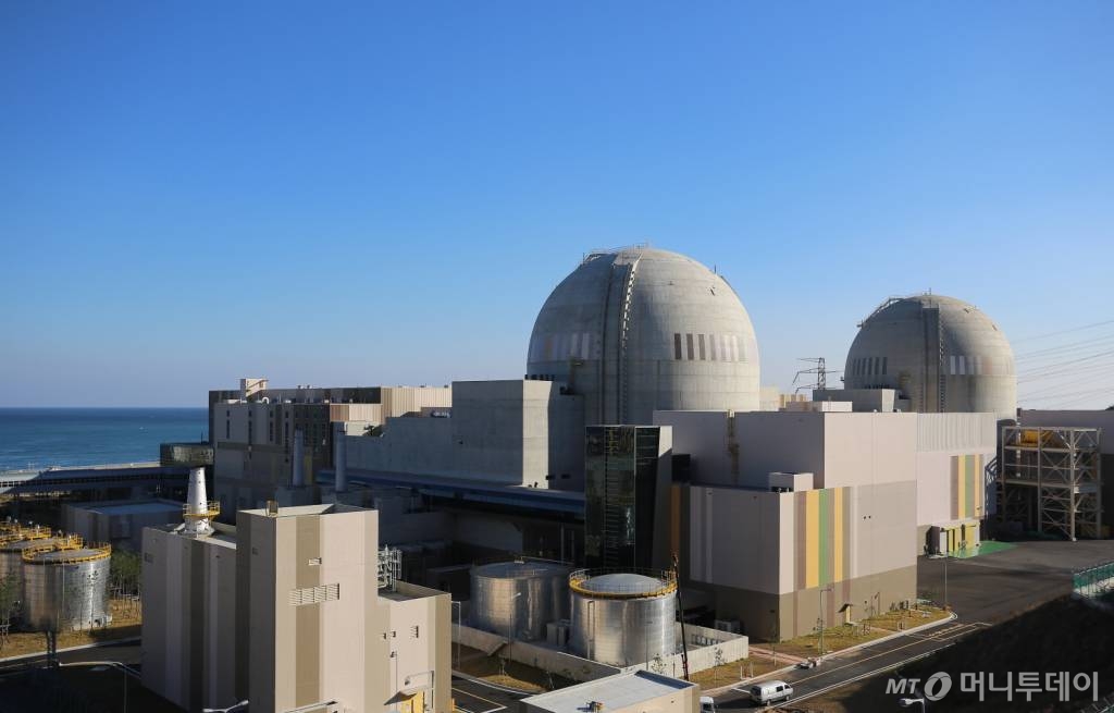 Самсунг кепко. АЭС Ханбит. Самая мощная АЭС Южной Кореи Ханбит. Nuclear Power Plant Safety Improvements. KHNP И Kepco.