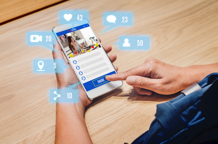 광고비 없이 소비자 만나려면?…인플루언서 커머스 뜬다 - 뉴스 썸네일 이미지