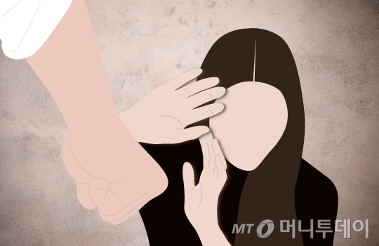 '노예 38년'…부잣집 입양된 8세 여아 '노동착취' 당하다 구조 - 머니투데이