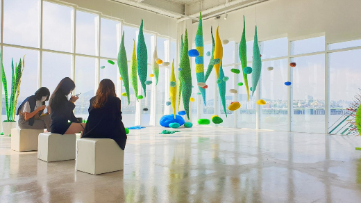 원더미디움, 정찬부 작가와 업사이클링 소재로 지속가능한 아트 선봬 - 뉴스 썸네일 이미지