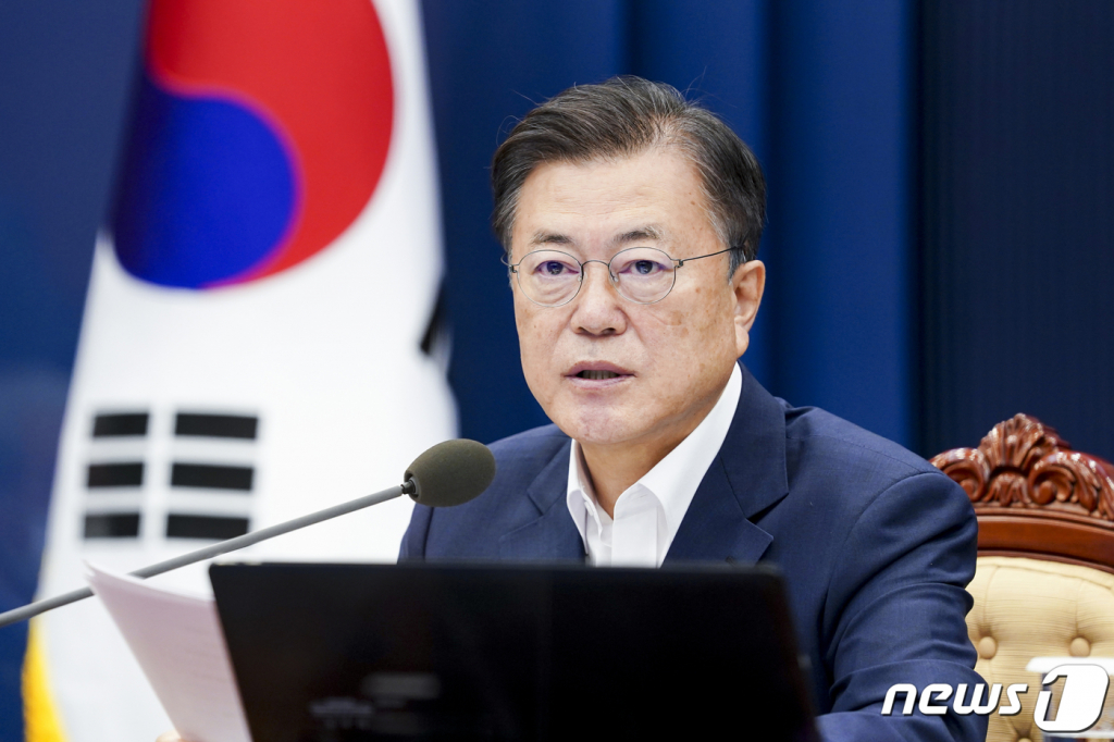 文 대통령 "명실상부 선진국...국민 피·땀으로 이룬 성과" - Vimarsana News