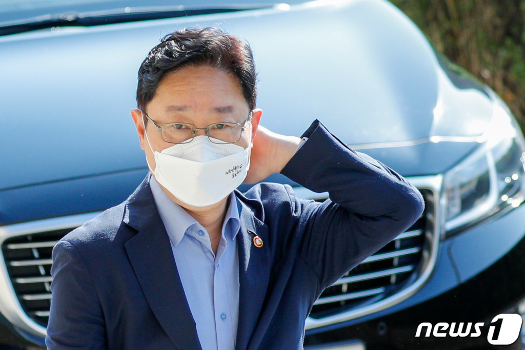 박범계, 조남관 반박에 "나는 법관 한 사람…한쪽 주장만 듣지 않았다" - Vimarsana News