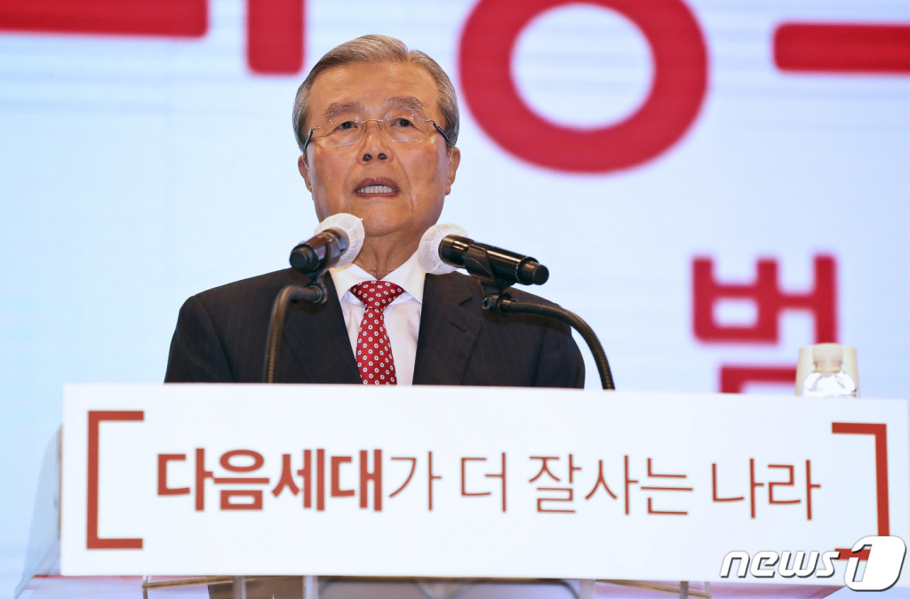 별의순간, 개헌론 다음은 경제대통령?…김종인의 김동연 띄우기 - Vimarsana News