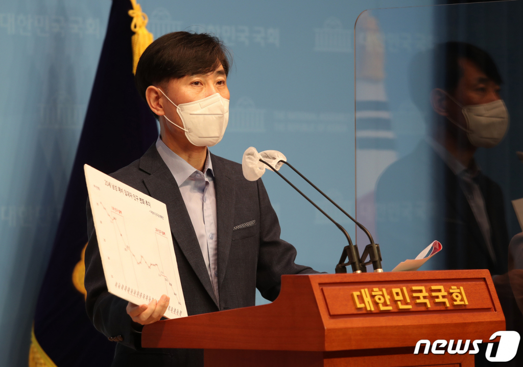 하태경 "출산 여성 군 면제가 '여혐'?..엄마와 생이별시키란 거냐" - Vimarsana News