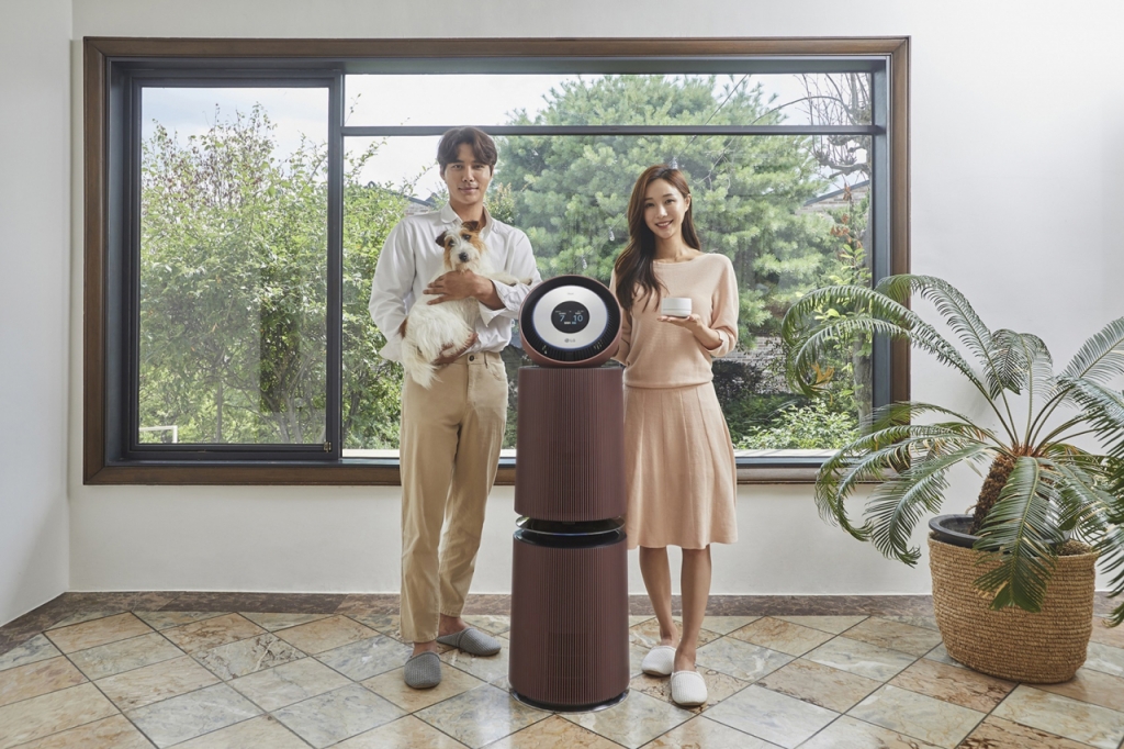 멍냥이 털날림·냄새 걱정 끝…LG 반려동물 공기청정기 출시 - Vimarsana News