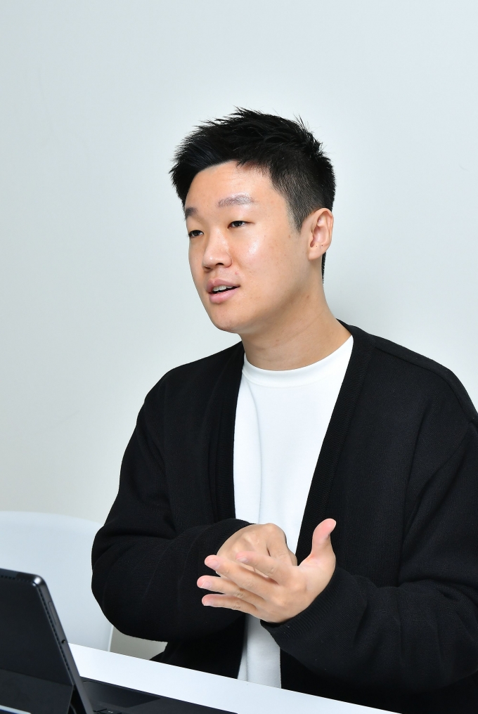 "최적의 혜택 추천"...온잇, 알뜰소비 돕는 '페이웨이' 출시 - 뉴스 썸네일 이미지