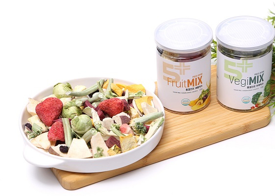 배우 김승수의 펫푸드 브랜드 '오플', 비건트릿 2종 출시 - 뉴스 썸네일 이미지